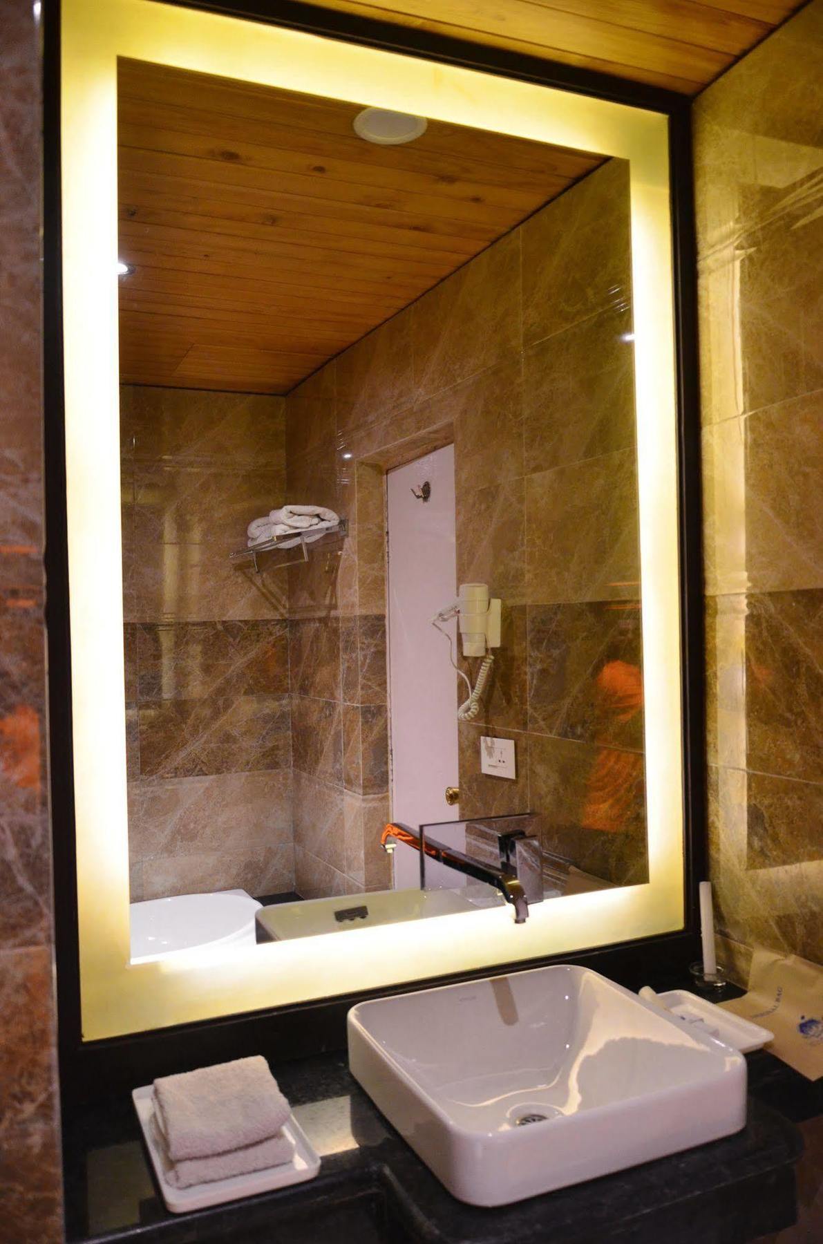Hotel Manali Heights Eksteriør bilde